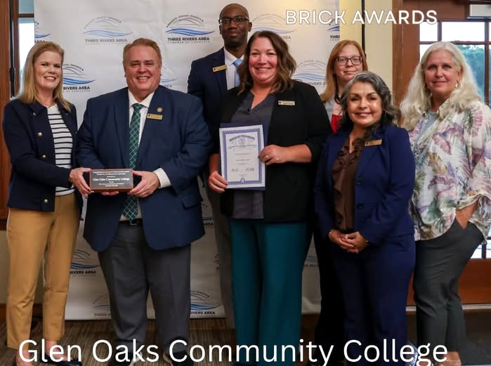 Glen Oaks Receives Brick Award For Renovation Project
